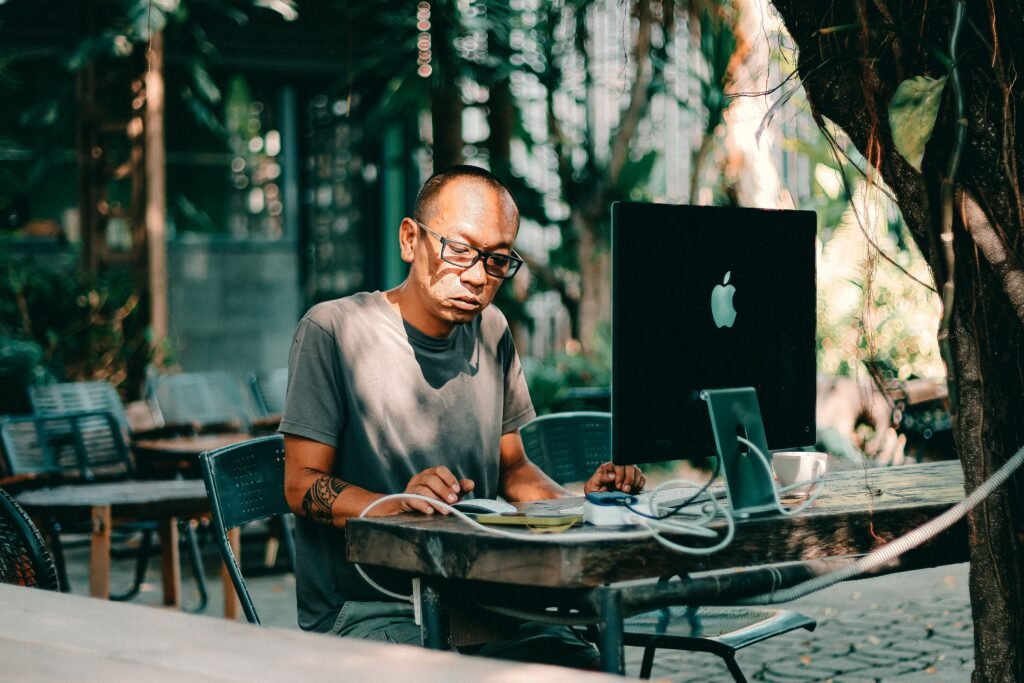 How to Make Money Freelancing: A Beginner’s Guide